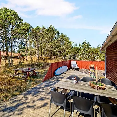 Cozy In Lovely Surroundings Nyaraló